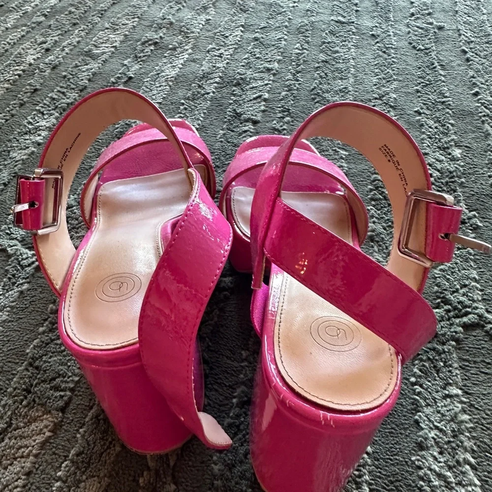 Urban Outfitters Pink/Fuschia Block Heel Sandals, Size 8/39 - Picture 5 of 7